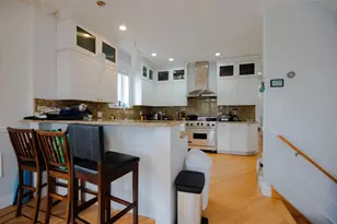 3504 N Fremont St, Chicago, IL 60657 - Photo 8