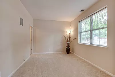 726 Summit Lane, Vernon Hills, IL 60061 - Photo 6