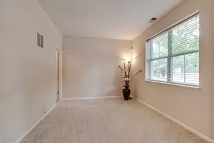 726 Summit Ln, Vernon Hills, IL 60061 - Photo 6