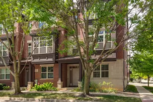 726 Summit Ln, Vernon Hills, IL 60061 - Photo 1