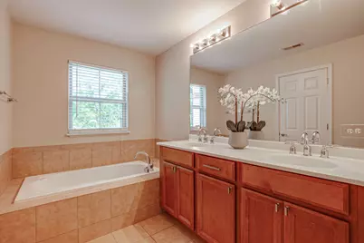 726 Summit Lane, Vernon Hills, IL 60061 - Photo 20