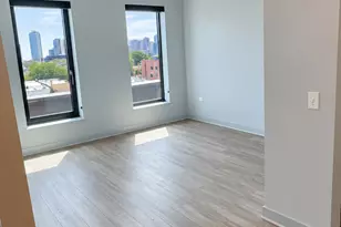 1025 W Addison St, Chicago, IL 60613 - Photo 4