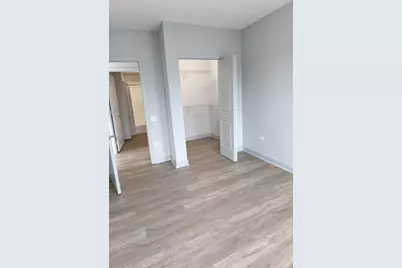 1025 W Addison Street #534H, Chicago, IL 60613 - Photo 8