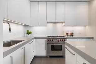 403 N Wabash St, Chicago, IL 60611 - Photo 16