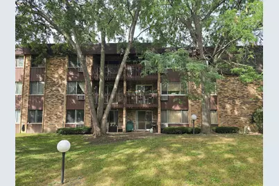 940 E Old Willow Road #210, Prospect Heights, IL 60070 - Photo 2