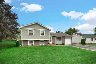 951 Surf Ct, Bartlett, IL 60103 - Photo 1