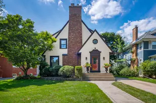 534 N Stone Ave, La Grange Park, IL 60526 - Photo 1