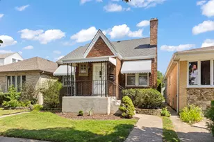 2353 Hainsworth Ave, North Riverside, IL 60546 - Photo 1