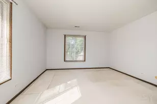 1717 Lakecliffe Dr, Wheaton, IL 60189 - Photo 10