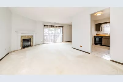 1717 Lakecliffe Drive #C, Wheaton, IL 60189 - Photo 4
