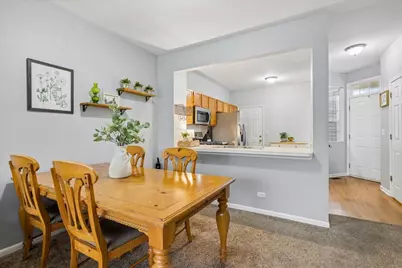 7123 Westwood Drive #7123, Carpentersville, IL 60110 - Photo 4