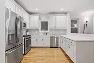 3236 N Seminary Ave, Chicago, IL 60657 - Photo 4