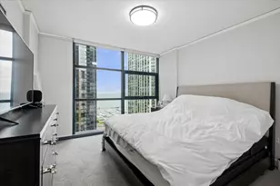 201 N Westshore Dr, Chicago, IL 60601 - Photo 6