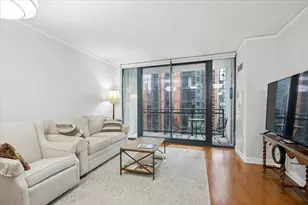 201 N Westshore Dr, Chicago, IL 60601 - Photo 4
