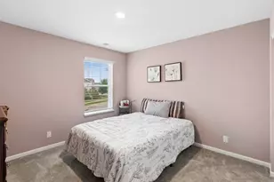 1044 Moraine Dr, South Elgin, IL 60177 - Photo 16