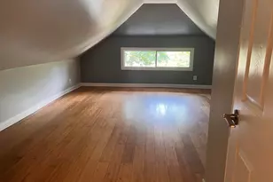 8340 S Paxton Ave, Chicago, IL 60617 - Photo 12