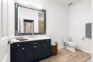2040 W Belmont Ave, Chicago, IL 60618 - Photo 14