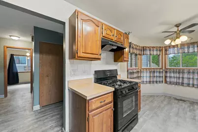 1132 Evergreen Drive, Carol Stream, IL 60188 - Photo 6