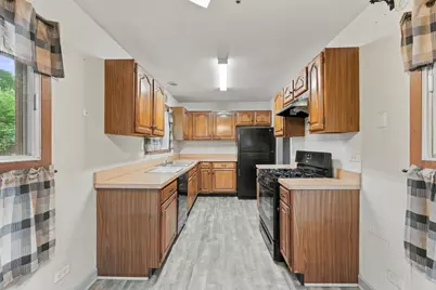 1132 Evergreen Drive, Carol Stream, IL 60188 - Photo 8