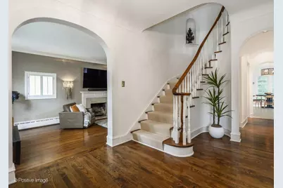 522 Kenilworth Avenue, Kenilworth, IL 60043 - Photo 2