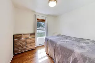 1721 W Illinois Ave, Aurora, IL 60506 - Photo 16