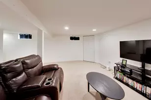 1721 W Illinois Ave, Aurora, IL 60506 - Photo 20