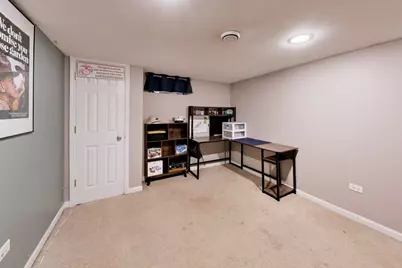 1721 W Illinois Avenue, Aurora, IL 60506 - Photo 22