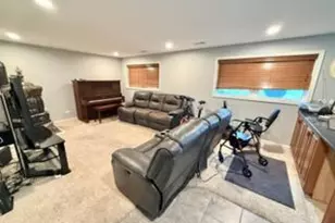 1622 S Surrey Ridge Dr, Arlington Heights, IL 60005 - Photo 6