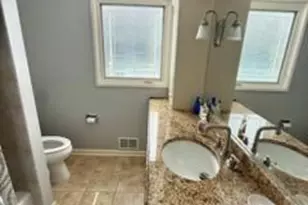 1622 S Surrey Ridge Dr, Arlington Heights, IL 60005 - Photo 4