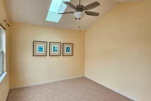 2923 Bartlett Ct, Naperville, IL 60564 - Photo 12