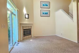 2923 Bartlett Ct, Naperville, IL 60564 - Photo 8