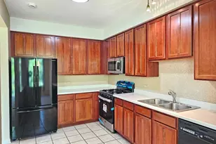 2923 Bartlett Ct, Naperville, IL 60564 - Photo 10