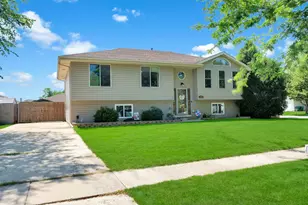 7016 Lewis & Clark Dr, Plainfield, IL 60586 - Photo 1