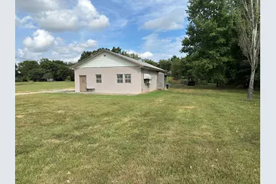 348 State Rte 37 Route, Kell, IL 62853 - Photo 4