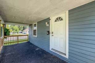 2195 E Decatur St, Decatur, IL 62521 - Photo 2
