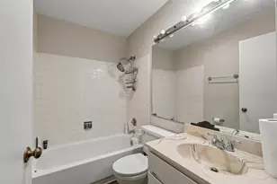 5116 Coventry Ln, Gurnee, IL 60031 - Photo 12