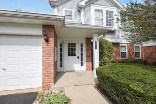 1412 W Crane St, Arlington Heights, IL 60004 - Photo 2