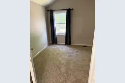 1933 N Charter Point Drive, Arlington Heights, IL 60004 - Photo 8