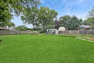 330 Cornell Ave, Des Plaines, IL 60016 - Photo 26