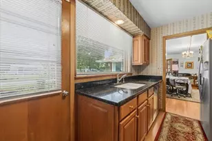 330 Cornell Ave, Des Plaines, IL 60016 - Photo 10