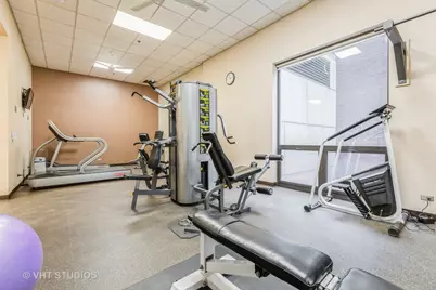 70 W Huron Street #1505, Chicago, IL 60654 - Photo 16