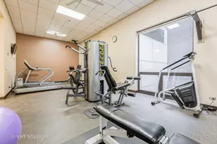 70 W Huron St, Chicago, IL 60654 - Photo 16