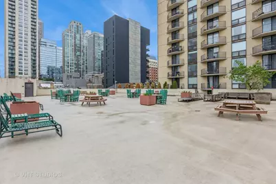 70 W Huron Street #1505, Chicago, IL 60654 - Photo 14