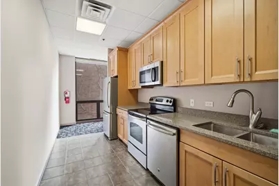 70 W Huron Street #1505, Chicago, IL 60654 - Photo 22