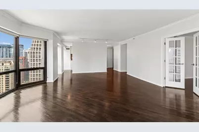 100 E Huron Street #1906, Chicago, IL 60611 - Photo 8