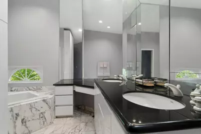 211 Blackhawk Road, Highland Park, IL 60035 - Photo 16