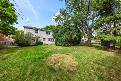705 S Kennicott Avenue, Arlington Heights, IL 60005 - Photo 20