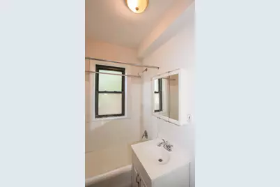 5419 S Harper Avenue #108, Chicago, IL 60615 - Photo 6