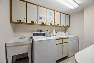 8350 W Addison St, Chicago, IL 60634 - Photo 18
