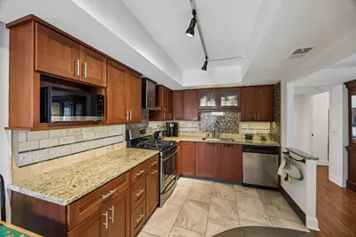 8350 W Addison Street #301, Chicago, IL 60634 - Photo 4